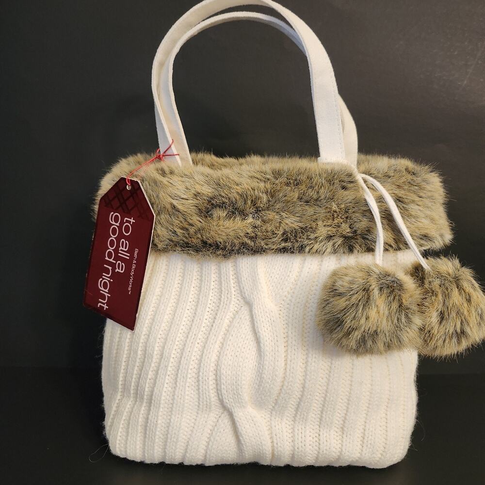 NEW VTG 2007 Bath & Body Works Y2K Faux Fur Cable Knit Purse / Pom Poms & Tag - Picture 4 of 11